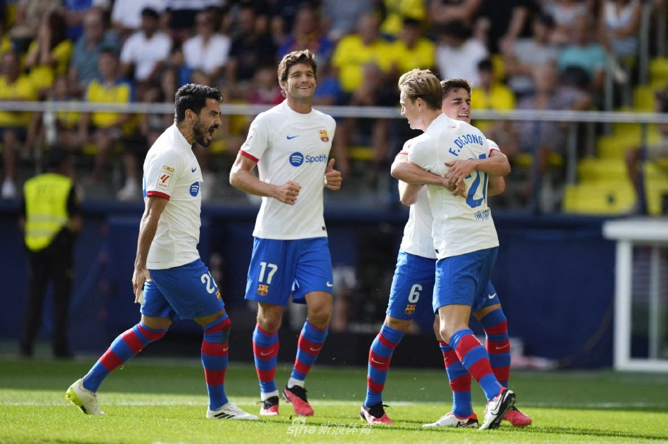 在反击中具 在反击中具