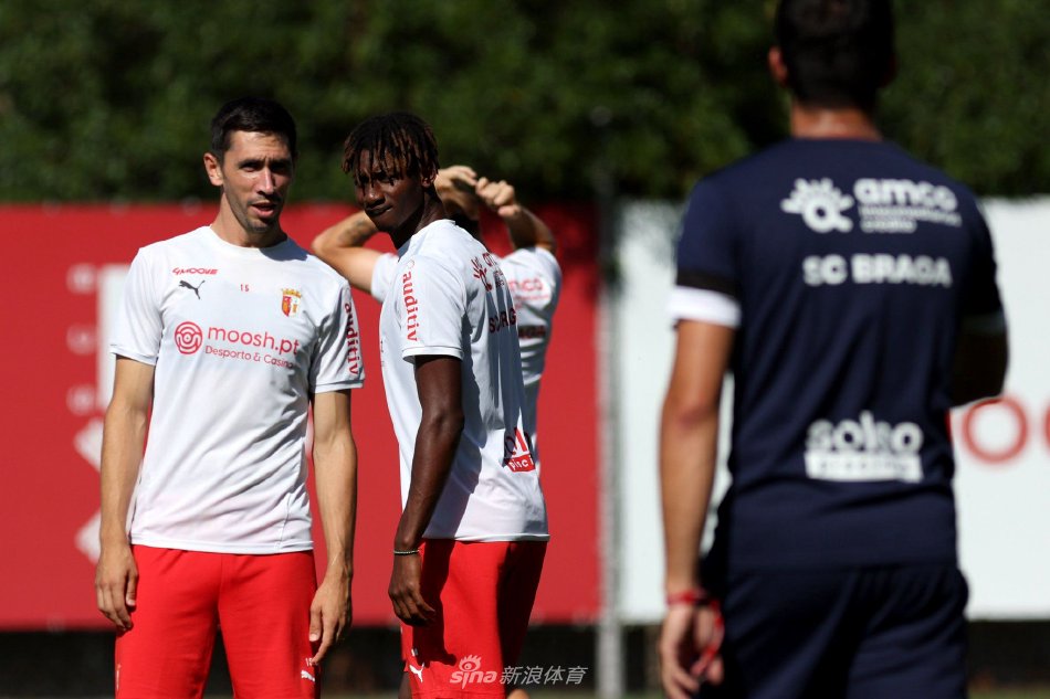 球队往往需 球队往往需