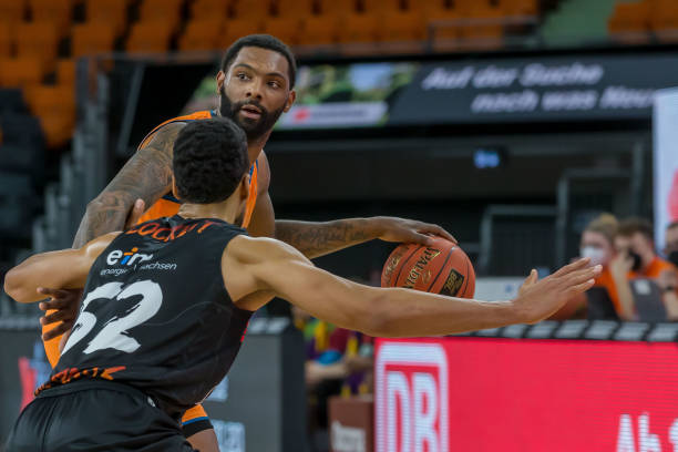 向在国内比 向在国内比